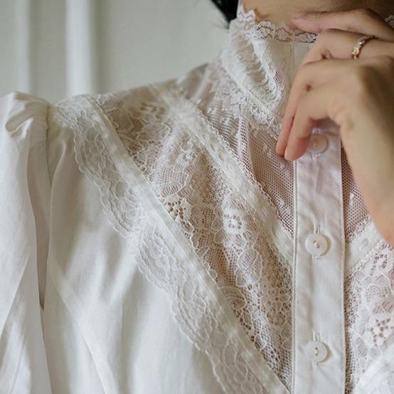 Lace stitching half-high collar bubble sleeve blouse - ANM CHANNEL