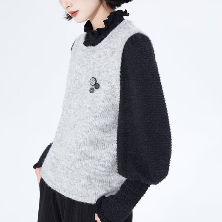 Round neck pullover sweater vest with layered buttons - MEIMMEIM(メイムメイム)